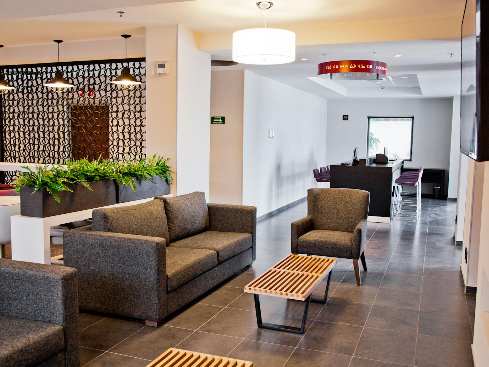 City Express Suites By Marriott Tijuana Rio Ngoại thất bức ảnh